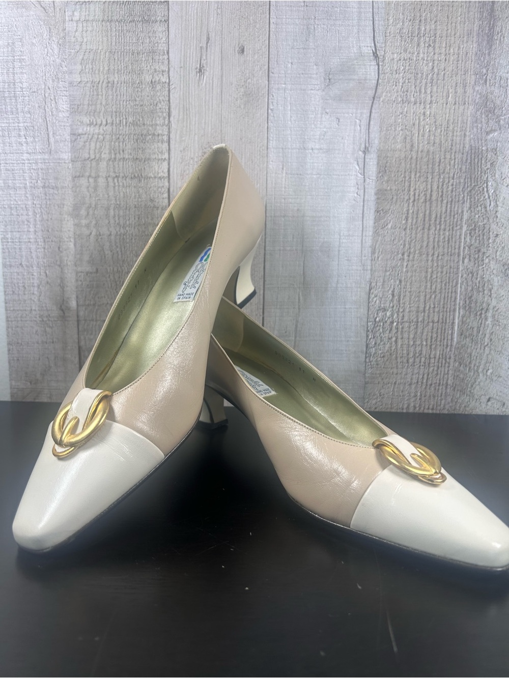 Vintage Arnold Churgin Leather Pumps Made In Spain Sz 11 Nude Ivory Kitten Heel